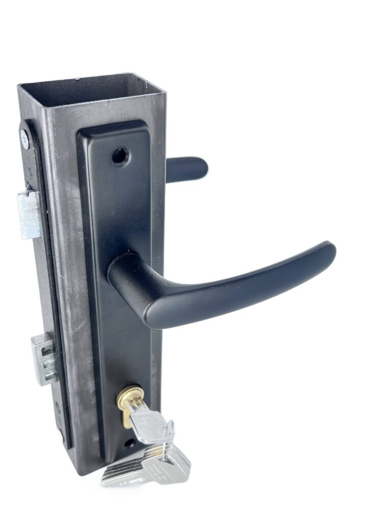 KASETA 60X40 Z ZAMKIEM ,KLAMKĄ,WKŁADKĄ ZESTAW DO FURTKI FLOWERTWO