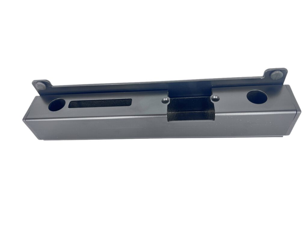 Kaseta elektrozaczepu L280 RAL 9005 4