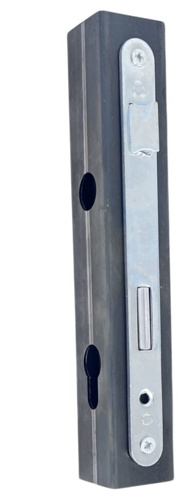 Kaseta zamka 90/22 z zamkiem, klamką i wkładką 4