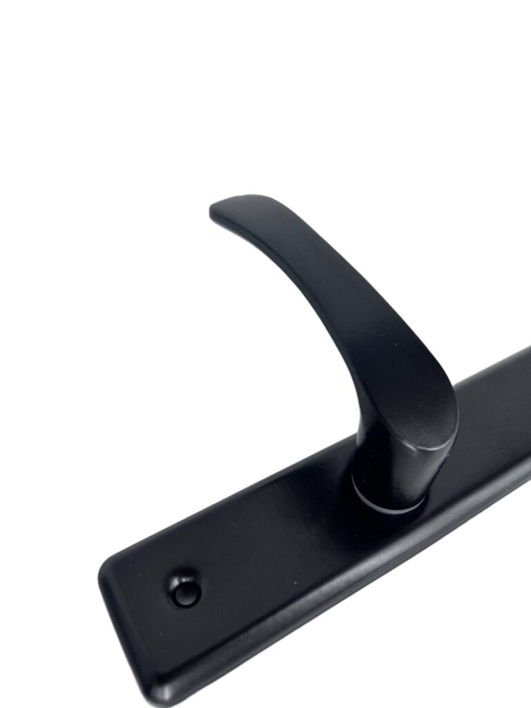Klamka aluminiowa czarna 90 na wkładkę 6