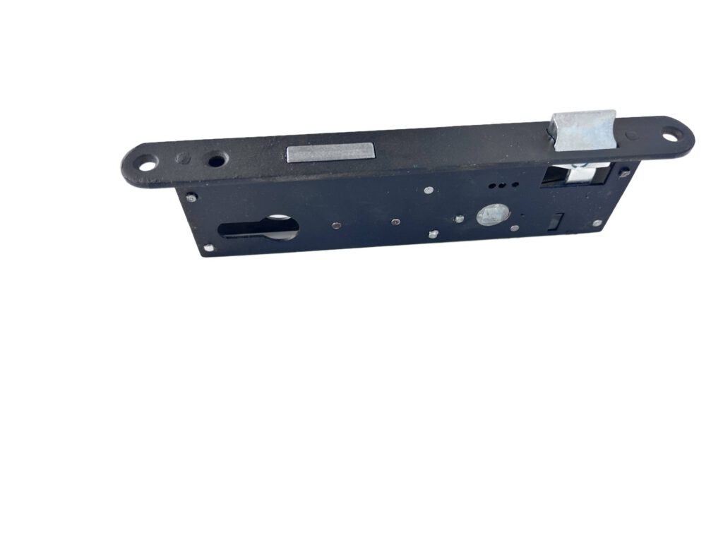 Zamek wąski 90/34 na wkładkę 4