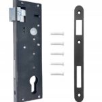 Zestaw do furtki komplet furtkowy klamka czarna zamek 90/34 wkładka opór 5